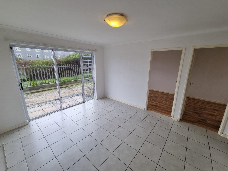 To Let 2 Bedroom Property for Rent in Muizenberg Western Cape